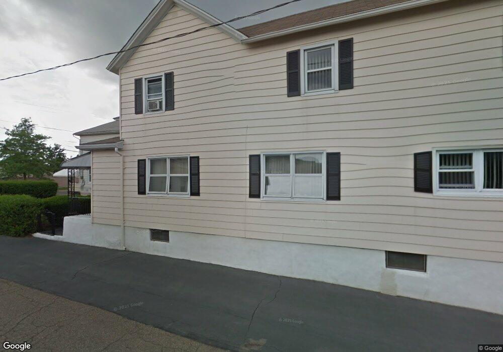 661 Seybert St, Hazleton, PA 18201 - photo 1