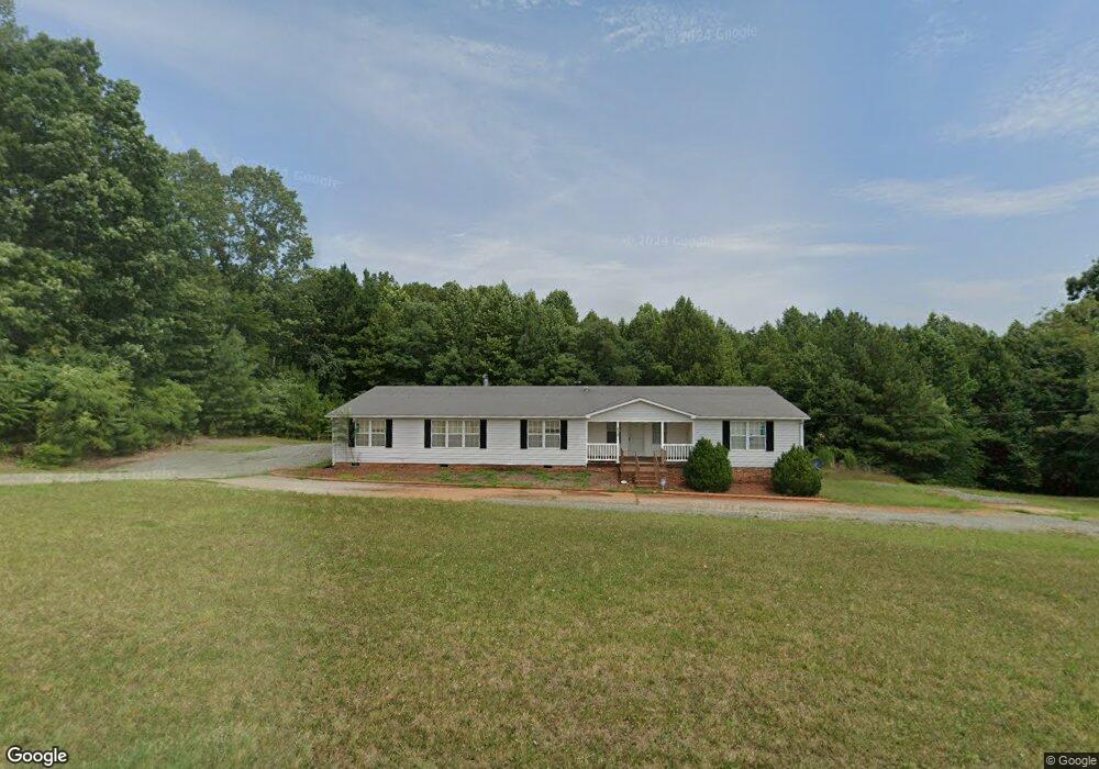 935 Locust Dr, Cascade, VA 24069 - photo 1