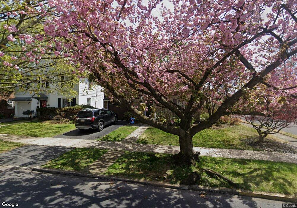 2422 W Washington St unit 2426, Allentown, PA 18104 - photo 1