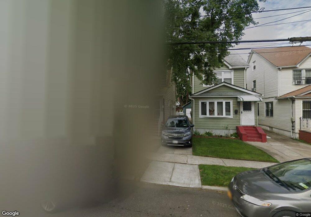 10014 204th St, Hollis, NY 11423 - photo 1