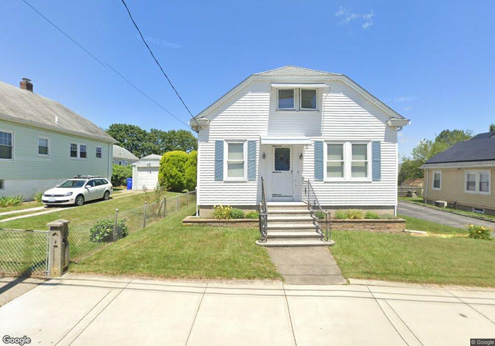 33 Hillcrest Ave, Pawtucket, RI 02860 - photo 1