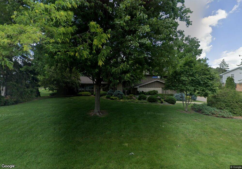 13100 Dunwoody Dr, Elm Grove, WI 53122 - photo 1
