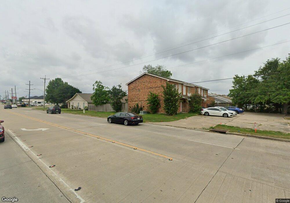 1860 S Tallowood Dr unit B, Lake Charles, LA 70605 - photo 1