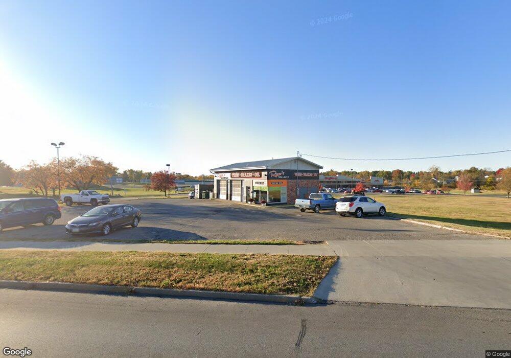 1607 1st Ave E, Newton, IA 50208 - photo 1