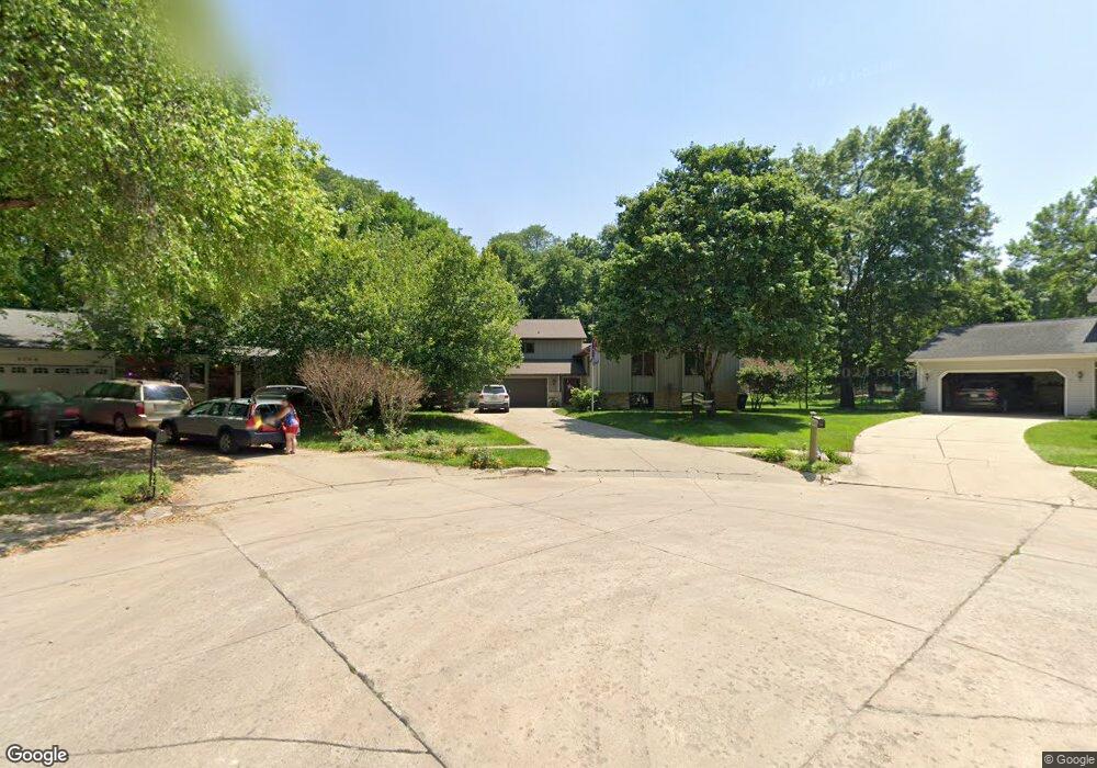4265 Sunland Ct SE, Cedar Rapids, IA 52403 - photo 1