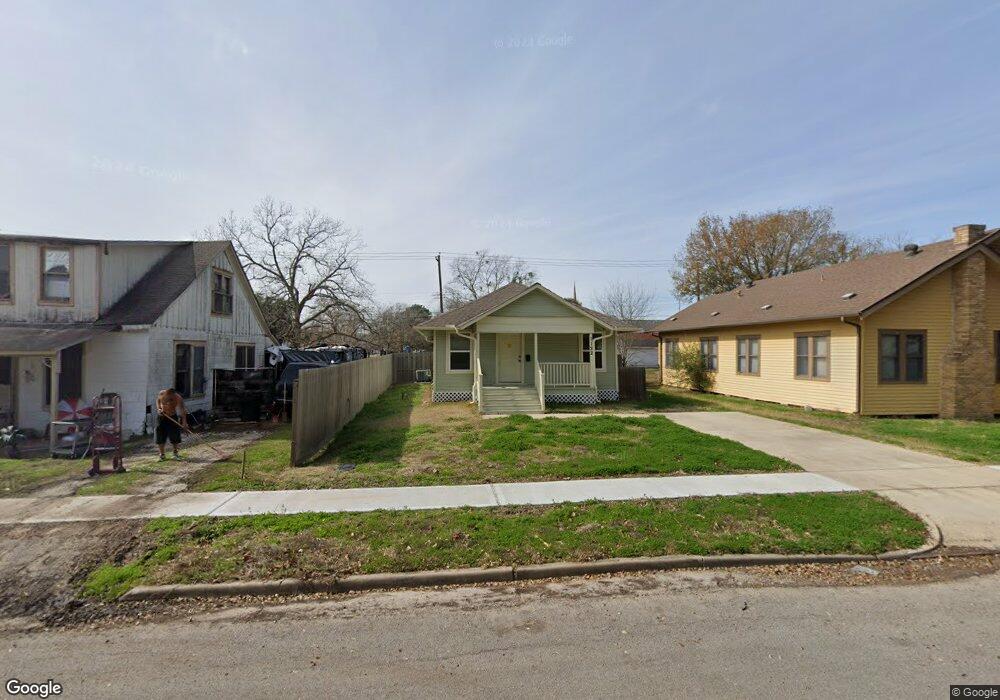 1122 3rd St, Rosenberg, TX 77471 - photo 1