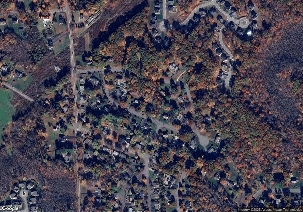 28 Ohlson Cir, Medway, MA 02053 - photo 1