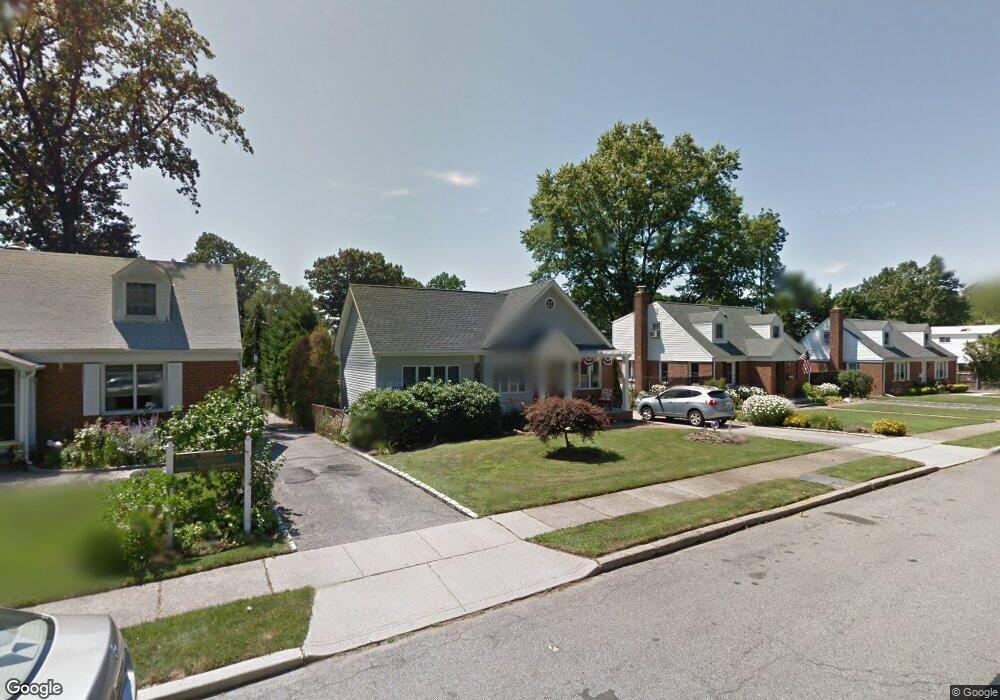 29 Phillips Rd, Glen Cove, NY 11542 - photo 1