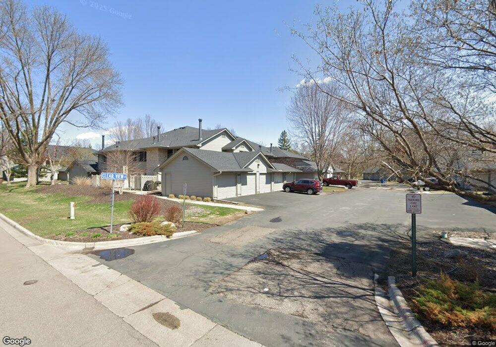 18740 Clear View Ct, Minnetonka, MN 55345 - photo 1