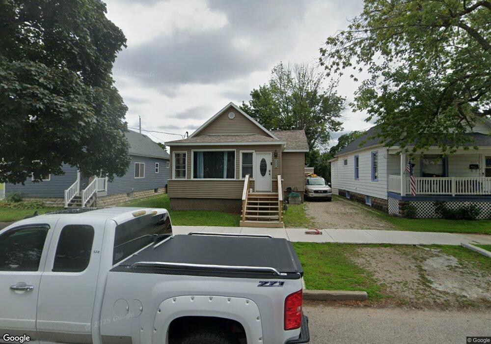 1317 13th Ave, Menominee, MI 49858 - photo 1