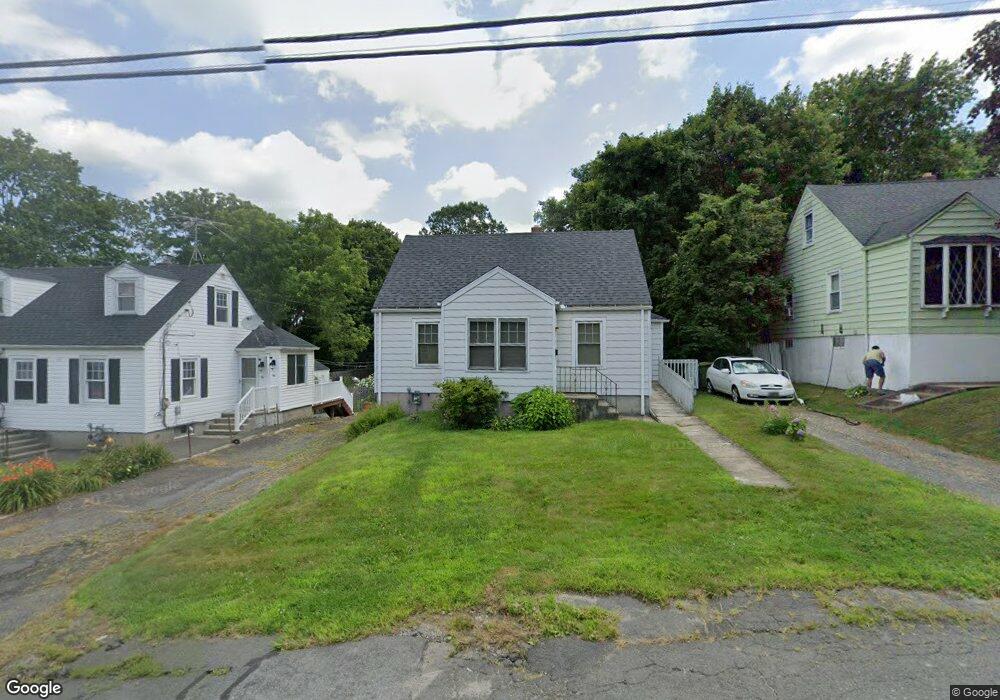 68 Macarthur Dr, Waterbury, CT 06704 - photo 1