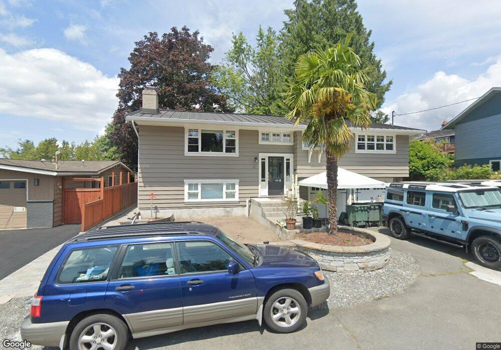 641 Hemlock Way, Edmonds, WA 98020 - photo 1