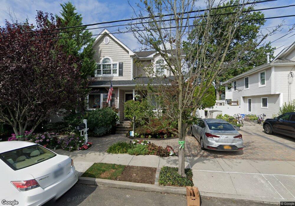 105 Monroe St, Franklin Square, NY 11010 - photo 1