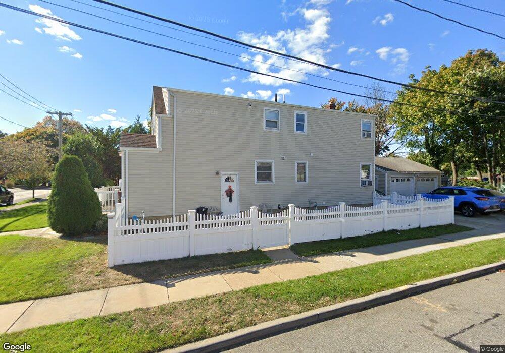 67 Elm St unit 1, Lynbrook, NY 11563 - photo 1