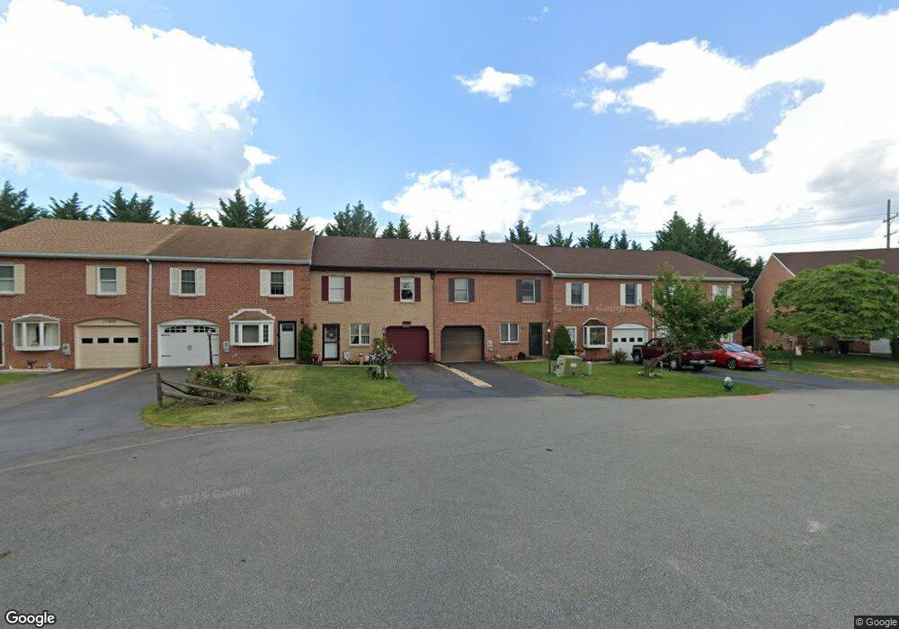 17908 Clubhouse Dr, Hagerstown, MD 21740 - photo 1