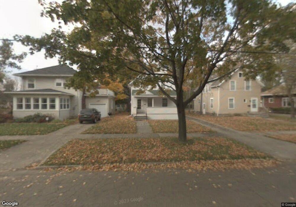 1620 Davis Ave, Lansing, MI 48910 - photo 1