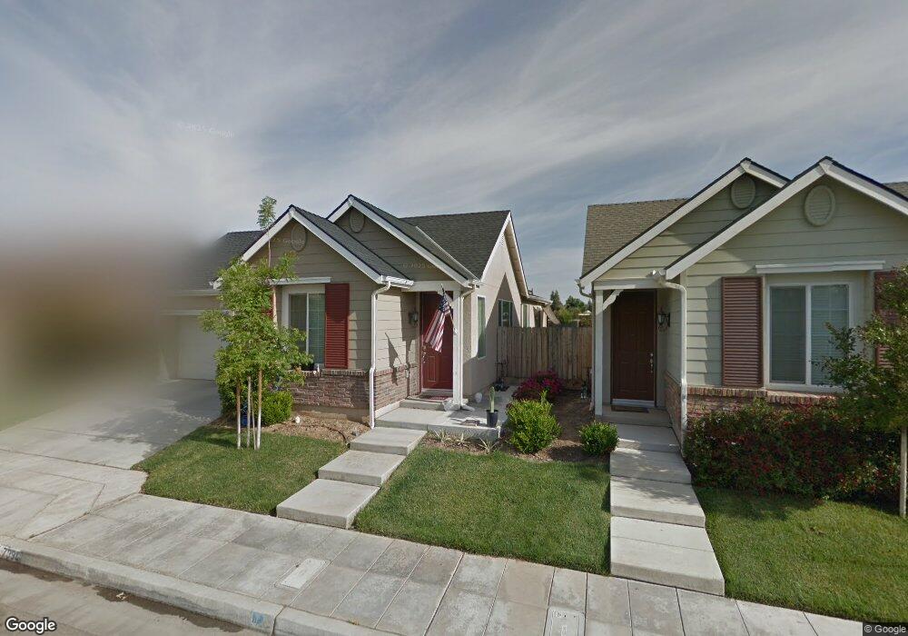 7394 E Ramona Way, Fresno, CA 93737 - photo 1