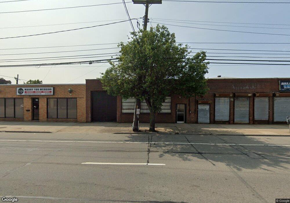 465 Jericho Turnpike, Mineola, NY 11501 - photo 1