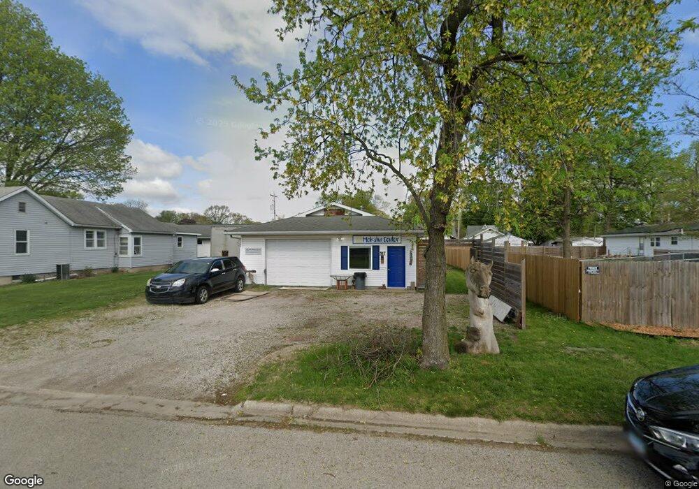 517 N Sangamon St, Lincoln, IL 62656 - photo 1