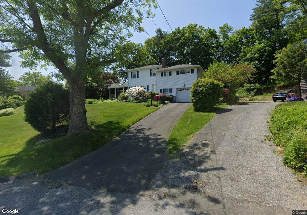 2 Ettl Ln, Greenwich, CT 06831 - photo 1