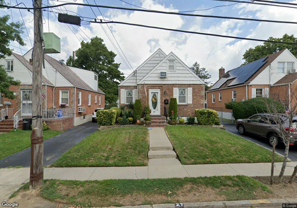 27 Jedwood Place, Valley Stream, NY 11581 - photo 1