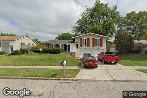 2819 Stoneleigh Dr, Lansing, MI 48910