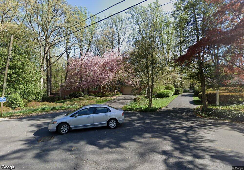 6431 Lily Dhu Ln, Falls Church, VA 22044 - photo 1