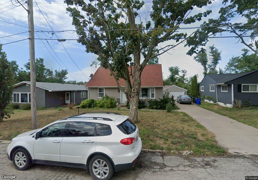 1117 28th St SE, Cedar Rapids, IA 52403 - photo 1