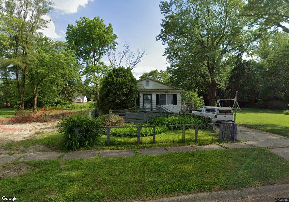 2324 Winifred Dr, Flint, MI 48506 - photo 1