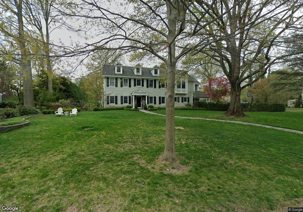 117 Country Club Dr, Port Washington, NY 11050 - photo 1