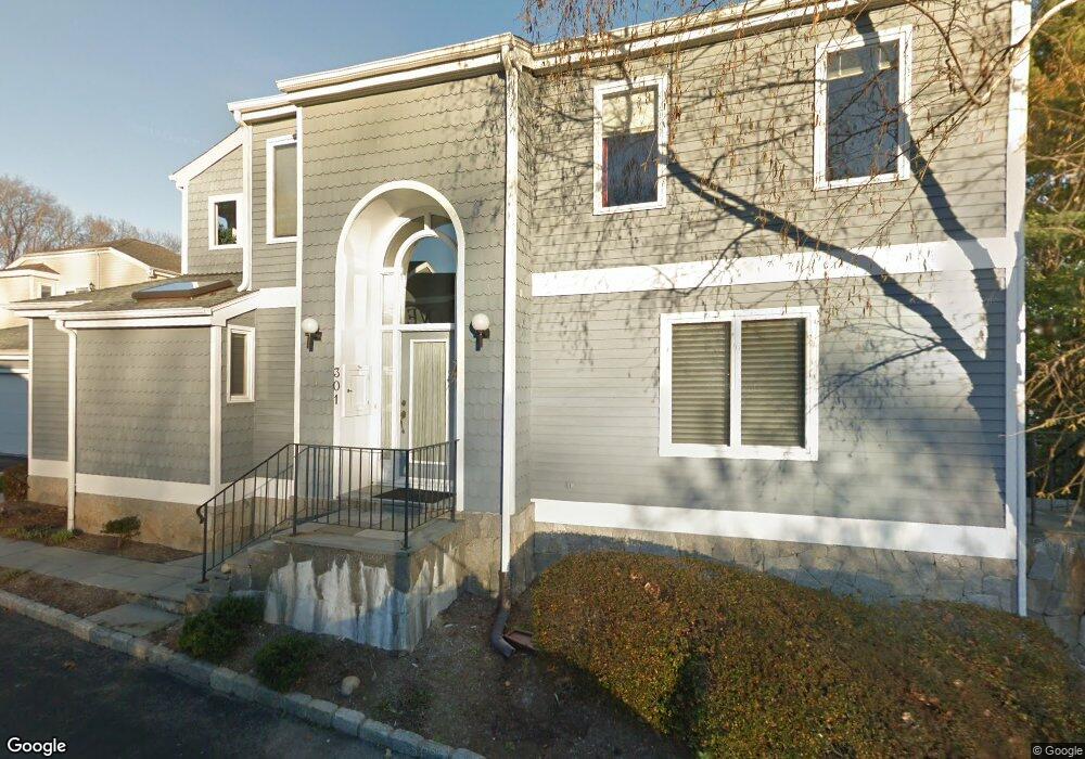 406 Silver Creek Ln unit 406, Norwalk, CT 06850 - photo 1