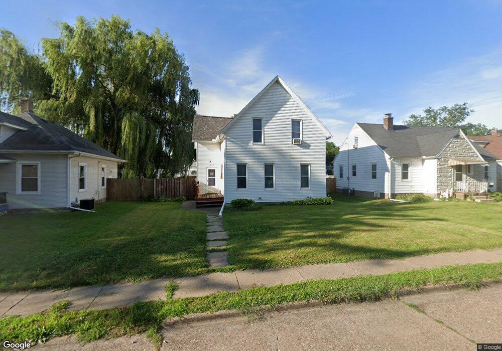 1533 W High St, Davenport, IA 52804 - photo 1