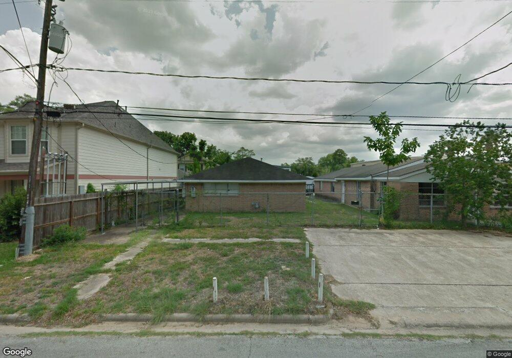 923 Fisher St unit B, Houston, TX 77018 - photo 1