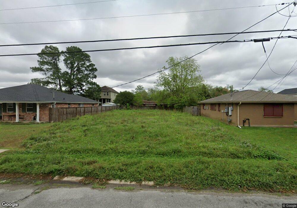 5719 Paris Ave, New Orleans, LA 70122 - photo 1