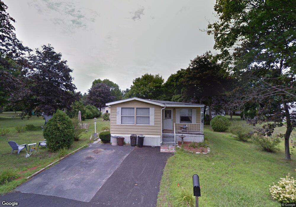 10 Circlefield Dr, Nashua, NH 03062 - photo 1