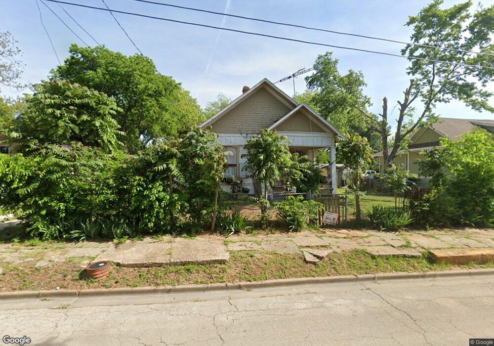 115 Belcher St, Gainesville, TX 76240 - photo 1