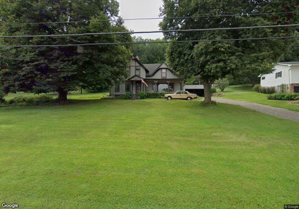 131 W Lake Blvd, Winona, MN 55987 - photo 1