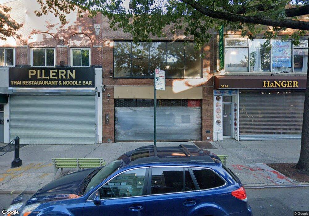 3076 Steinway St, Long Island City, NY 11103 - photo 1