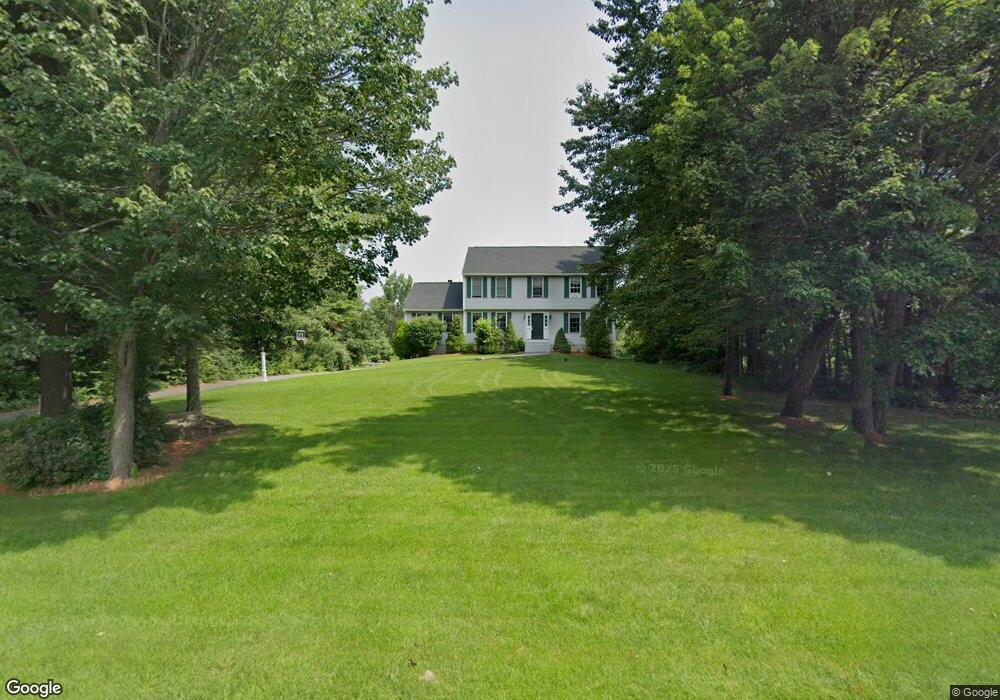 10 Stonehedge Rd, Windham, NH 03087 - photo 1