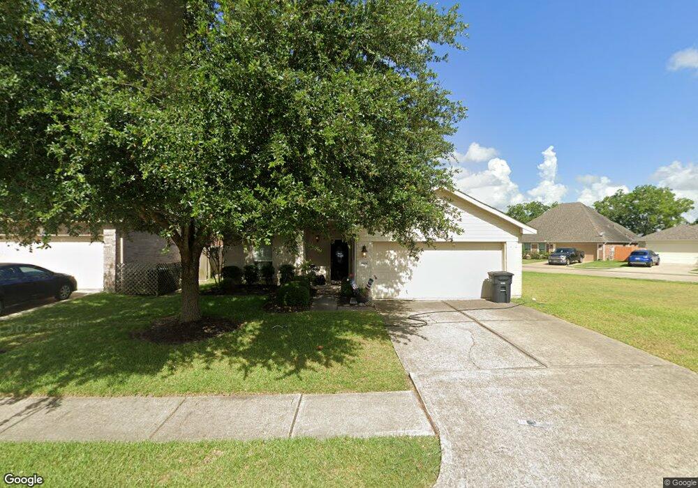 1819 Winding Trail Ln, Alvin, TX 77511 - photo 1
