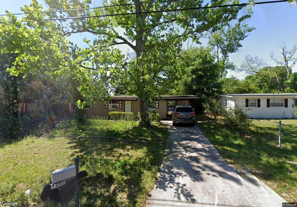 7442 Ridgeway Rd N, Jacksonville, FL 32244 - photo 1