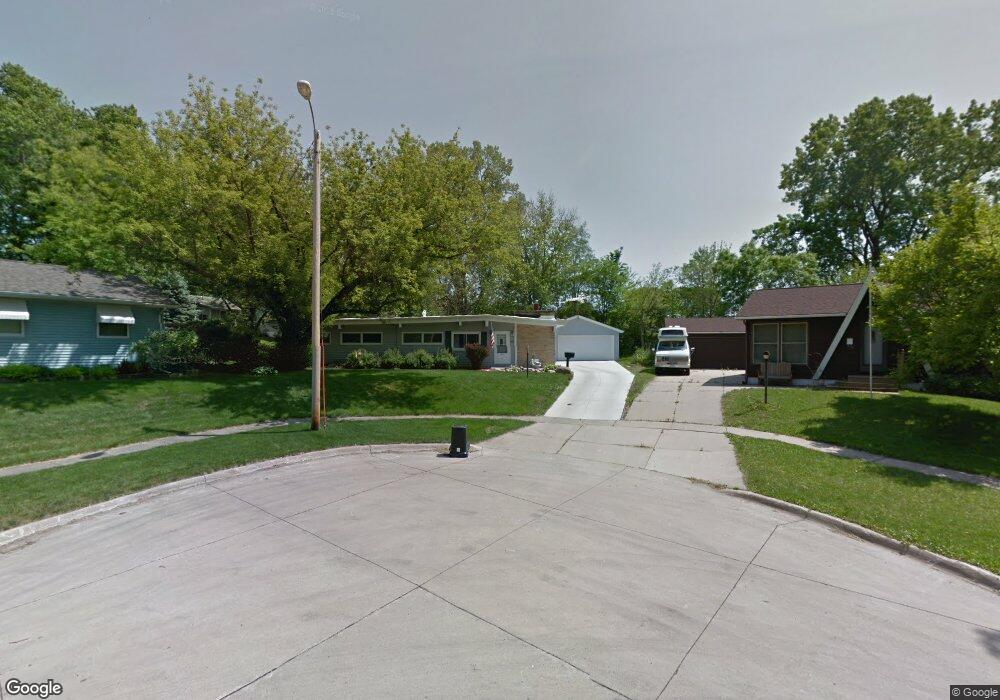 1405 G Ave, Marion, IA 52302 - photo 1