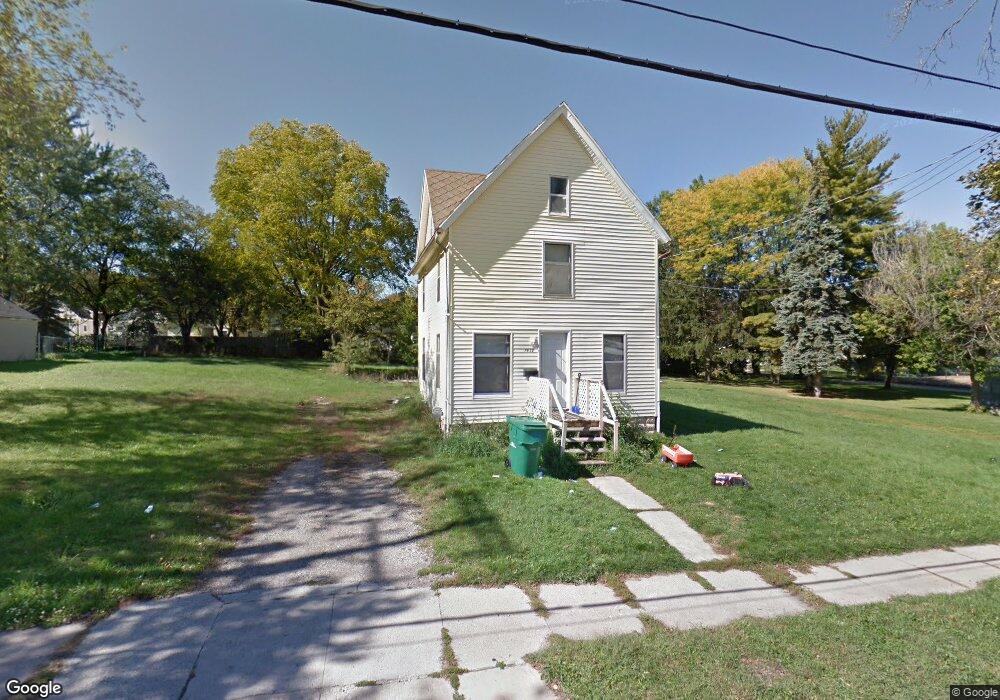 1437 Christopher St, Lansing, MI 48906 - photo 1