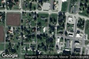 301 N Vine St, Sandoval, IL 62882
