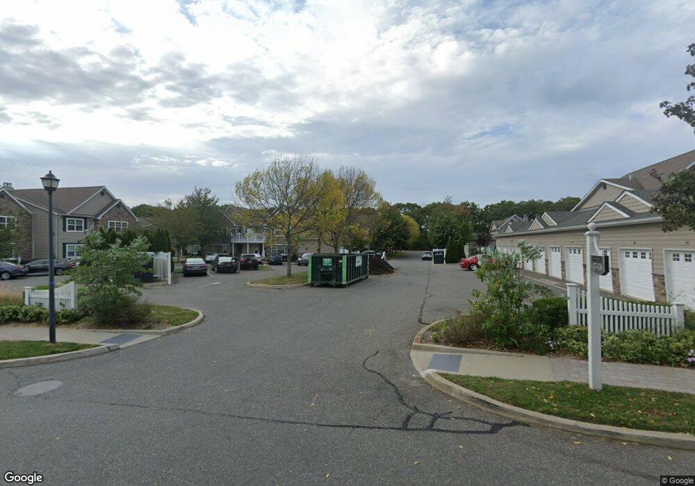 400 Adams Way unit 184, Sayville, NY 11782 - photo 1