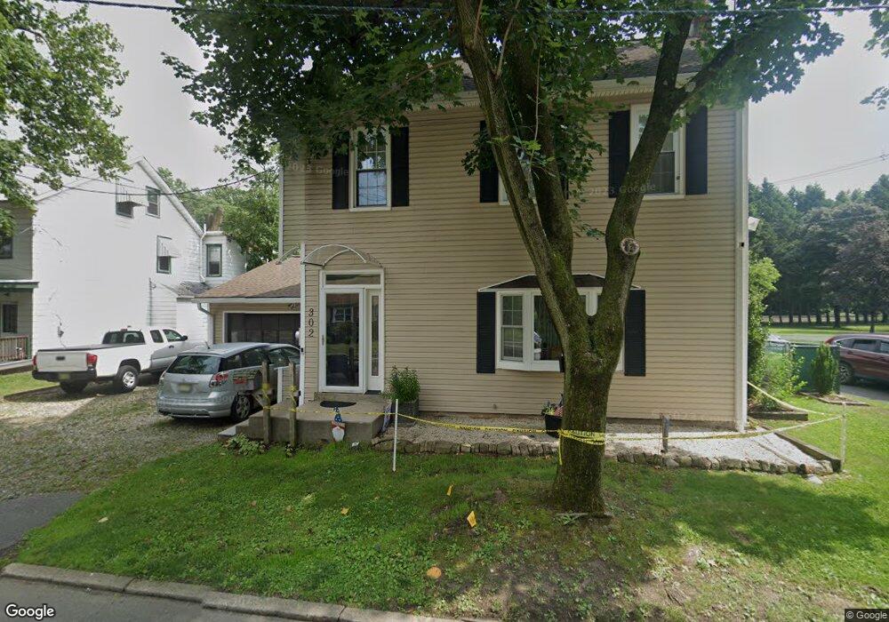 302 Warren St E, Beverly, NJ 08010 - photo 1