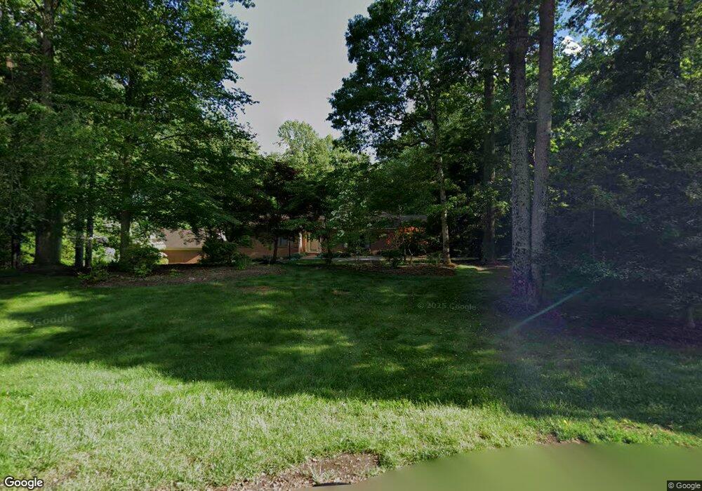 5201 Gunpowder Rd, Fairfax, VA 22030 - photo 1