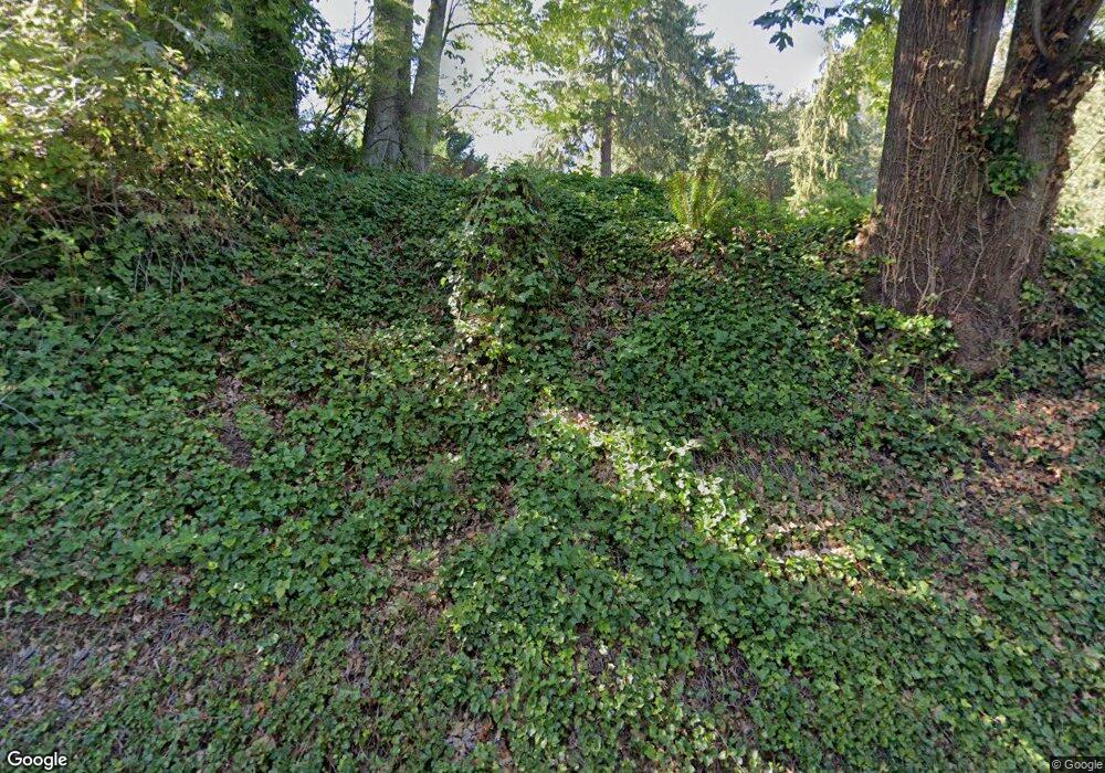 7467 E Mercer Way, Mercer Island, WA 98040 - photo 1