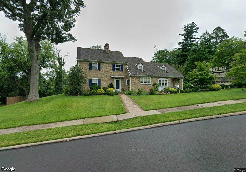 7807 Cobden Rd, Glenside, PA 19038 - photo 1