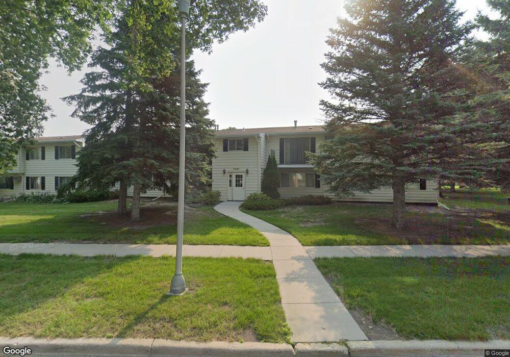 3305 Cherry Ln N unit 9, Fargo, ND 58102 - photo 1